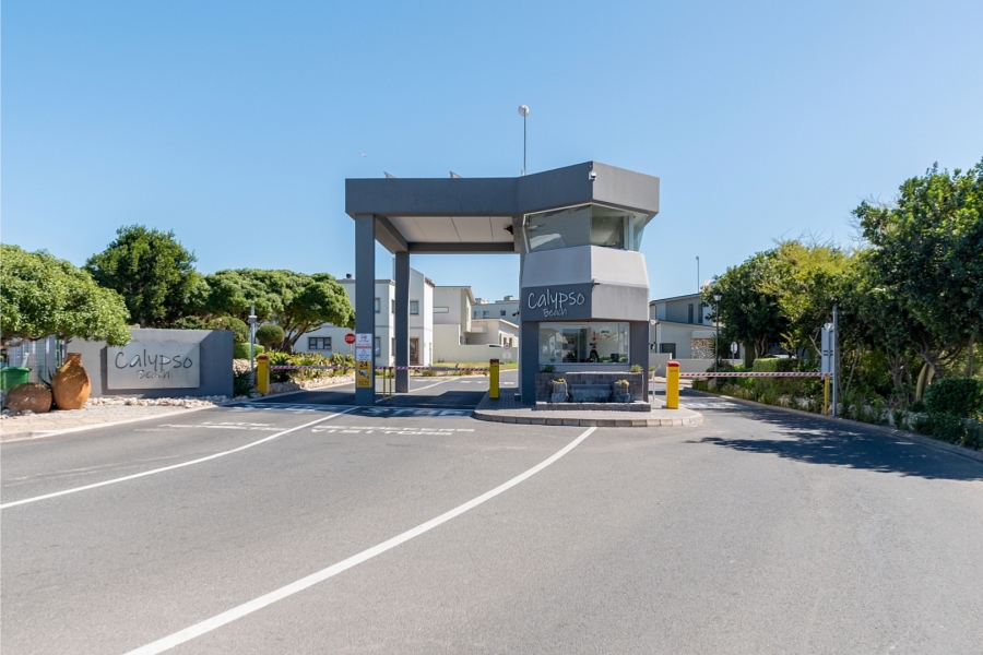 To Let 3 Bedroom Property for Rent in Calypso Beach Western Cape